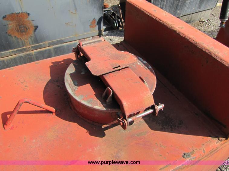image for item 5251 1992 Tri-State fuel tank