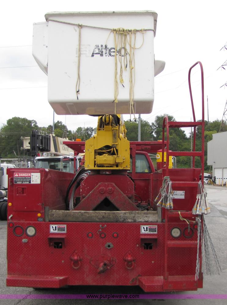image for item 5267 2000 GMC C7500 bucket truck