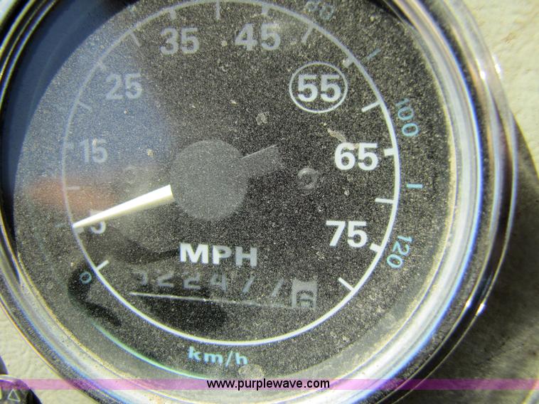 image for item 5270 1994 Ford LT9000 semi truck