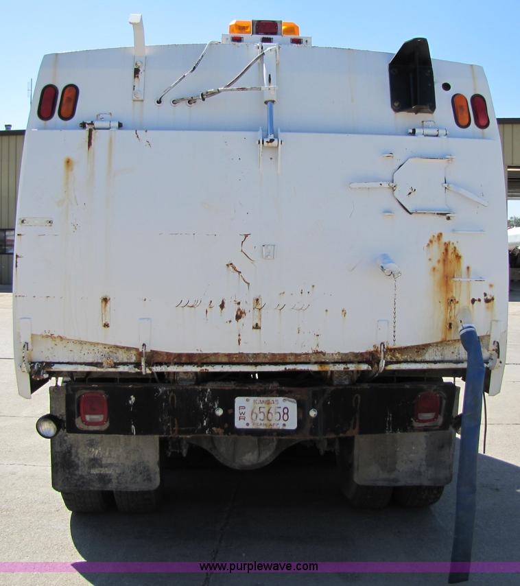 image for item 5277 1998 Mack Manager MS250P street sweeper vac