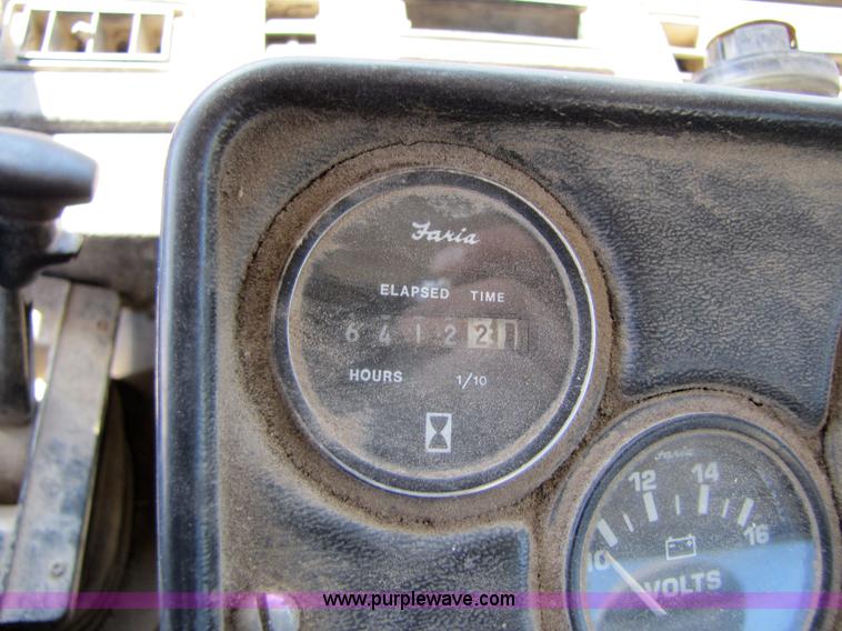 image for item 5277 1998 Mack Manager MS250P street sweeper vac