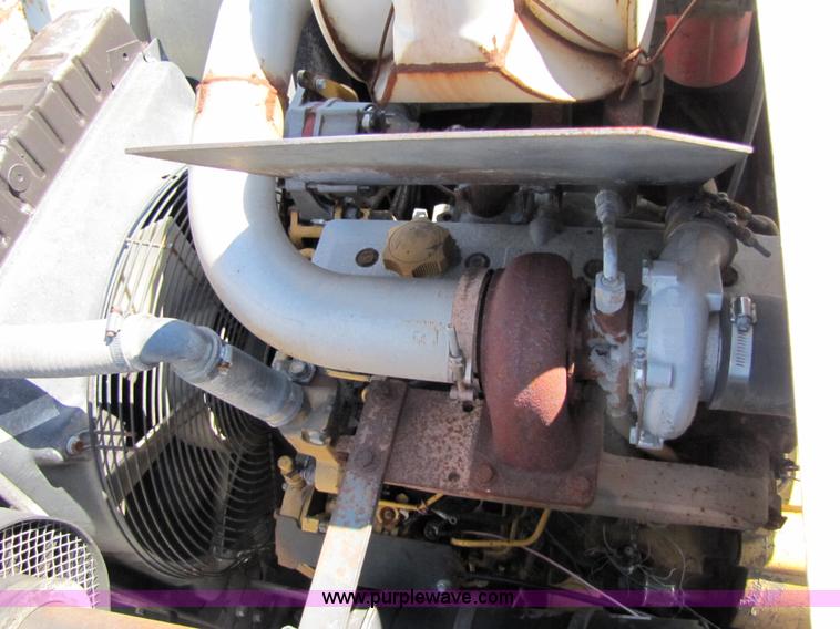 image for item 5277 1998 Mack Manager MS250P street sweeper vac