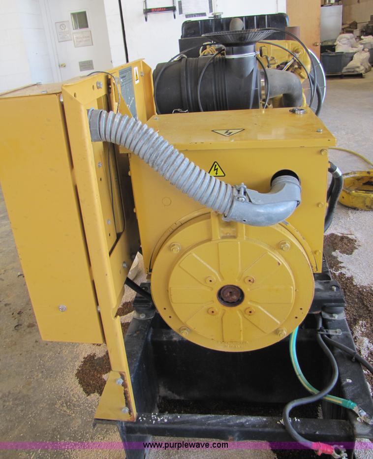 image for item 5287 2003 Olympian generator