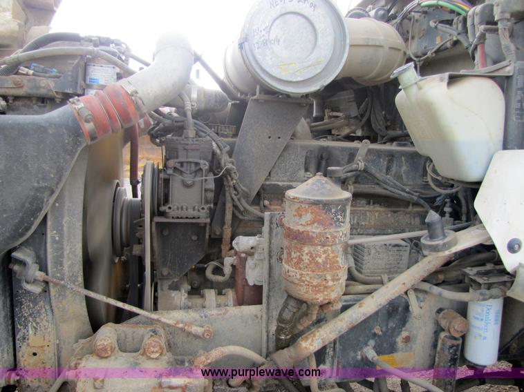 image for item 5289 1996 Kenworth Construct T400B semi truck