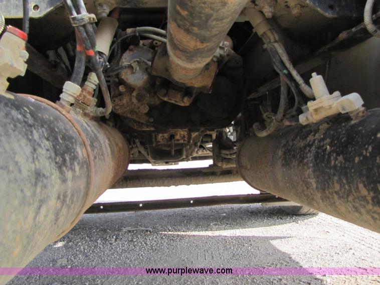 image for item 5289 1996 Kenworth Construct T400B semi truck