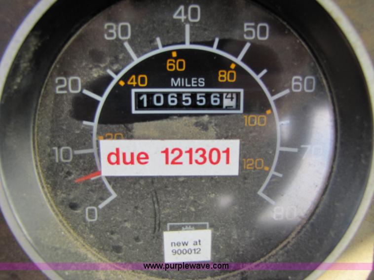 image for item 5290 1995 Kenworth Construct T400 semi truck