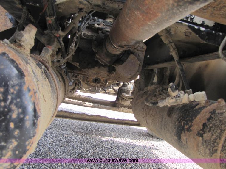 image for item 5290 1995 Kenworth Construct T400 semi truck