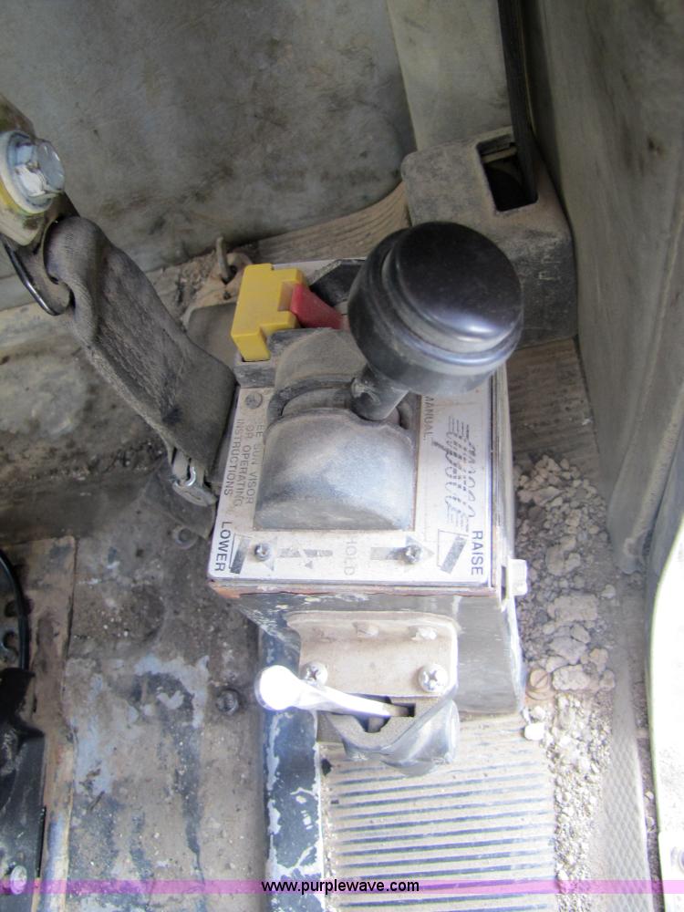 image for item 5291 1992 Kenworth Construct T400 semi truck