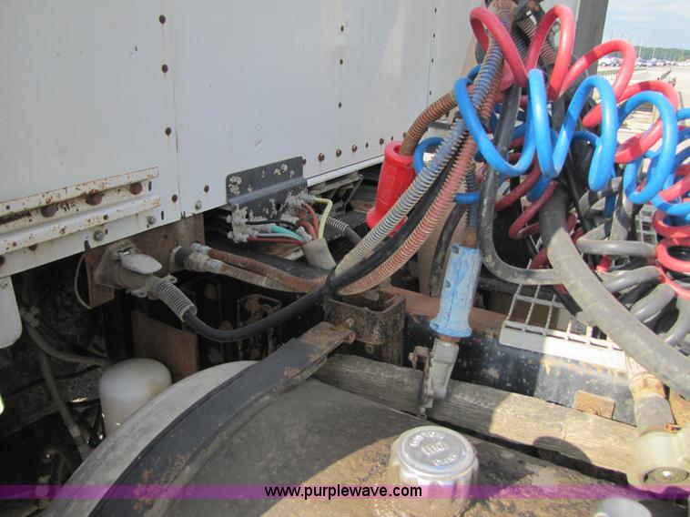 image for item 5291 1992 Kenworth Construct T400 semi truck