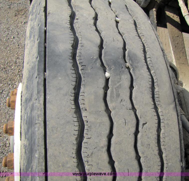 image for item 5291 1992 Kenworth Construct T400 semi truck