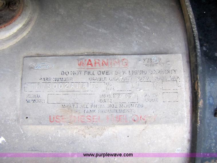 image for item 5292 1993 Ford LTL9000 truck