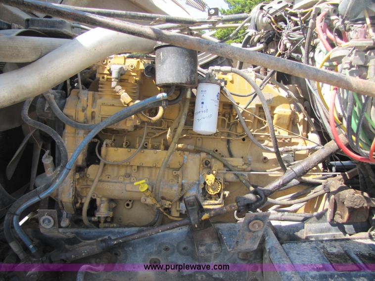 image for item 5292 1993 Ford LTL9000 truck