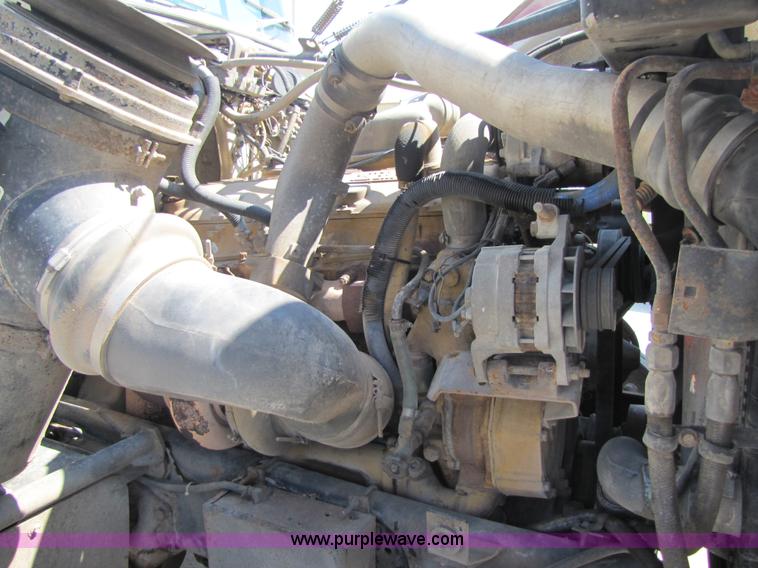 image for item 5292 1993 Ford LTL9000 truck