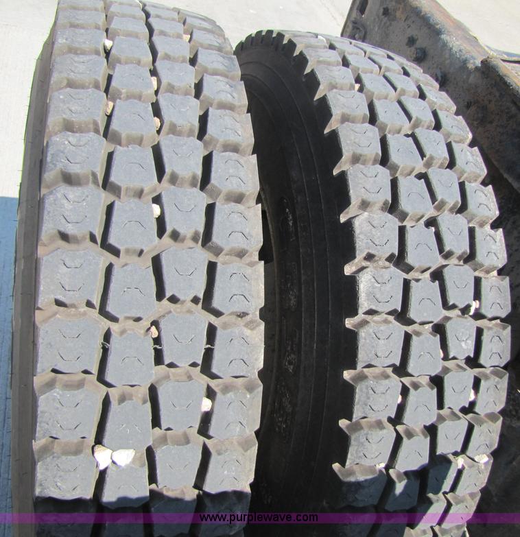 image for item 5292 1993 Ford LTL9000 truck