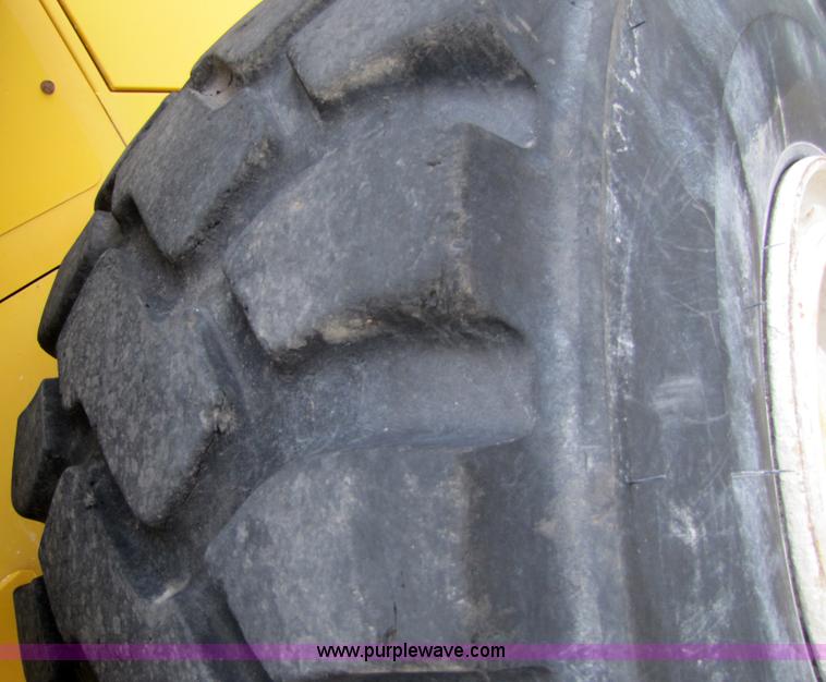 image for item 5299 1998 Komatsu WA450-3 wheel loader