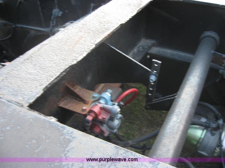 image for item 5567 1984 Talbert 39' lowboy trailer