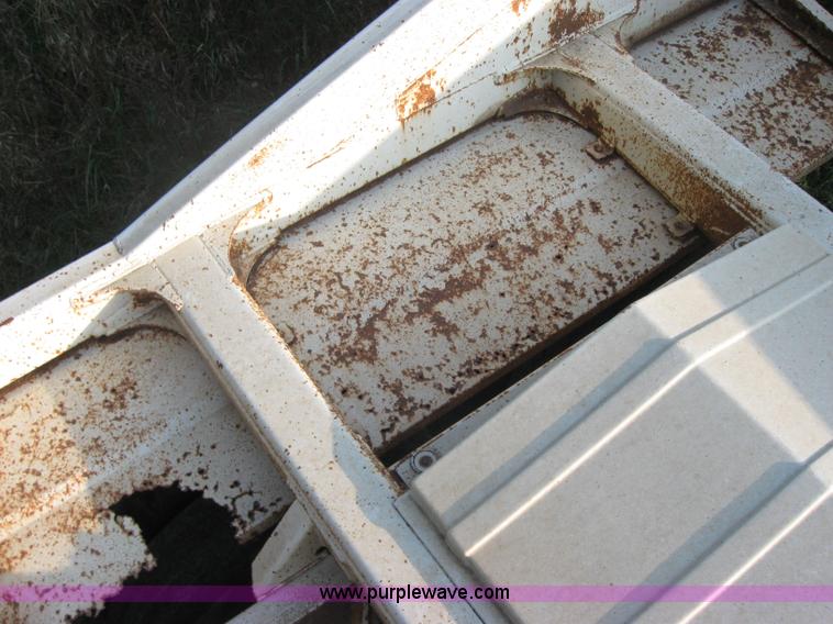 image for item 5568 1990 Ranco 42' bottom dump trailer