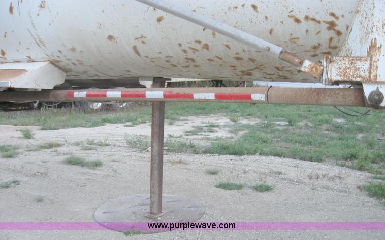 image for item 5569 1996 Reliant 31' end dump trailer