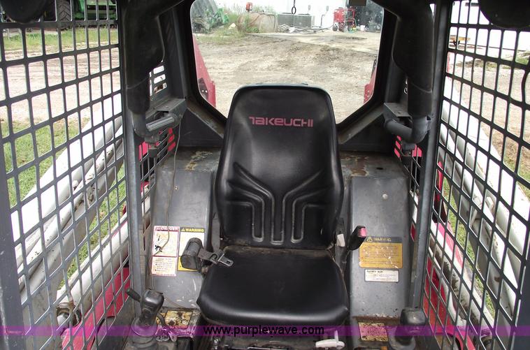 image for item 5787 2002 Takeuchi TL150 skid steer