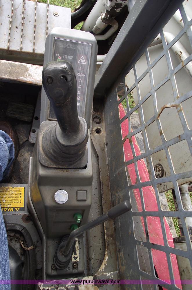 image for item 5787 2002 Takeuchi TL150 skid steer