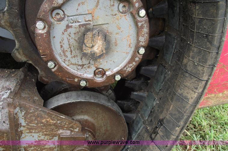 image for item 5787 2002 Takeuchi TL150 skid steer