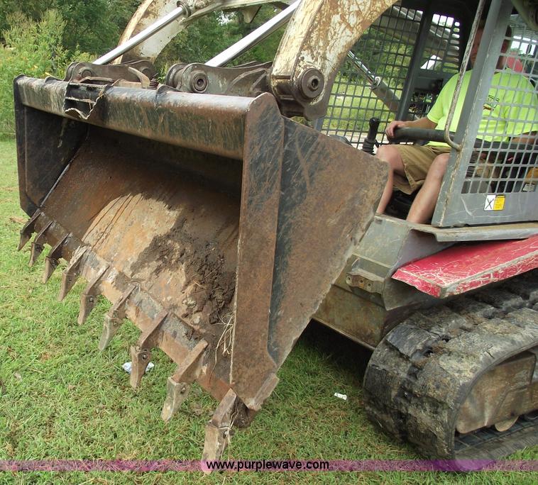 image for item 5787 2002 Takeuchi TL150 skid steer