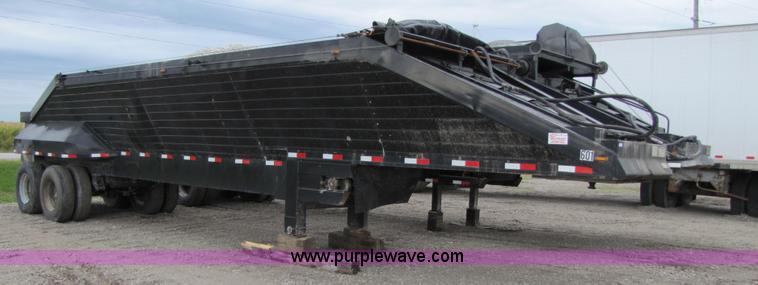 image for item 5813 1988 Flowboy 40' trailer
