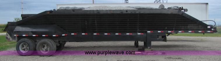 image for item 5813 1988 Flowboy 40' trailer