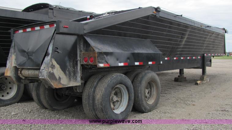 image for item 5813 1988 Flowboy 40' trailer