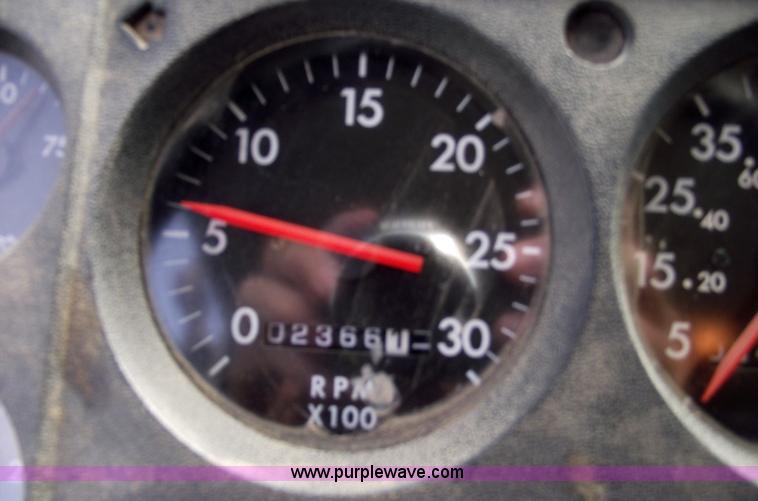 image for item 5821 1995 Freightliner FL70  truck with 20' bed