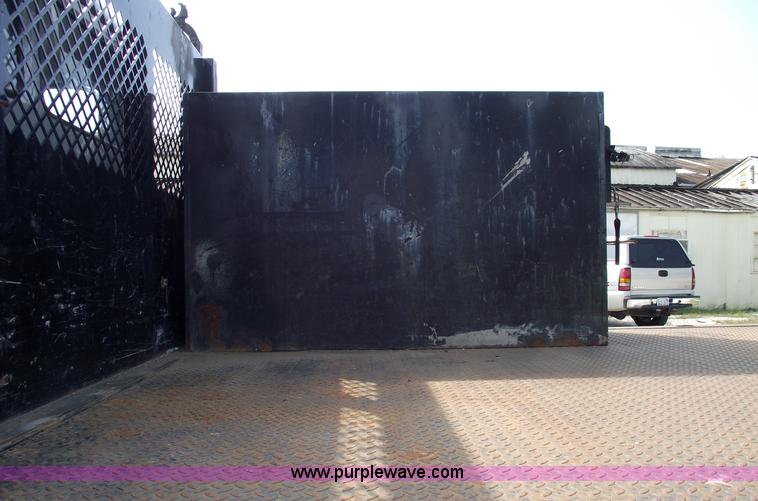 image for item 5821 1995 Freightliner FL70  truck with 20' bed