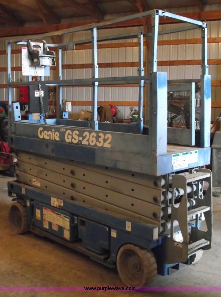 image for item 5843 2004 Genie GS-2632 scissor lift
