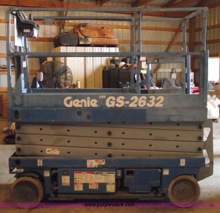 image for item 5843 2004 Genie GS-2632 scissor lift