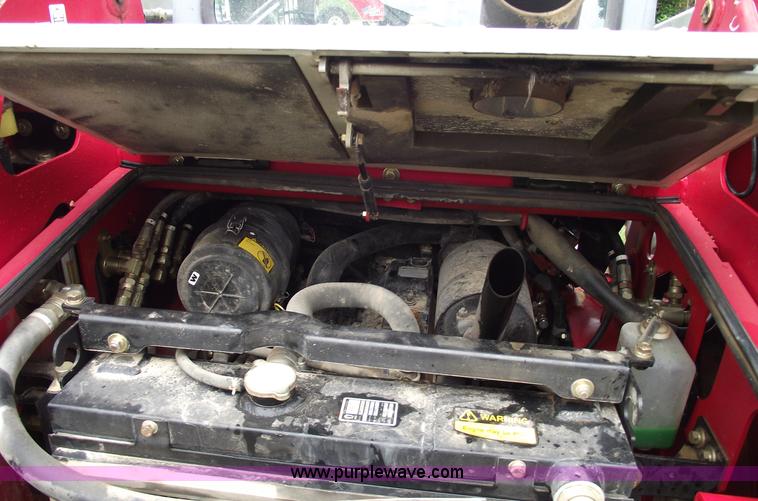 image for item 5855 2009 Takeucki TL120 skid steer