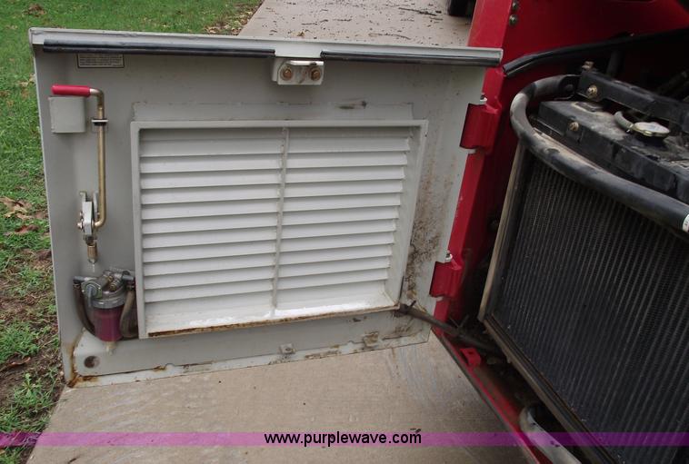 image for item 5855 2009 Takeucki TL120 skid steer