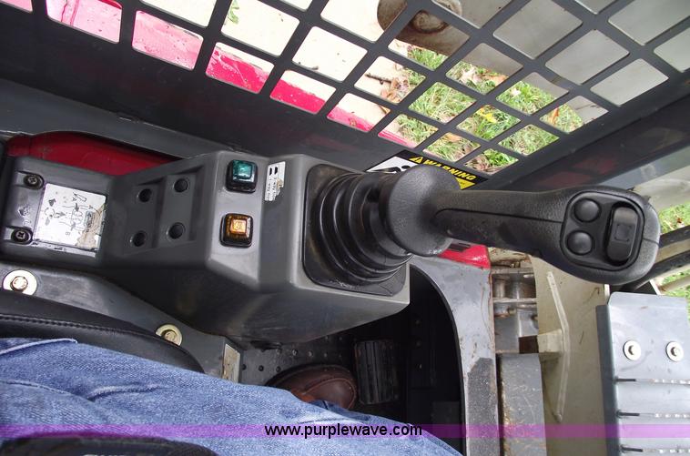 image for item 5855 2009 Takeucki TL120 skid steer