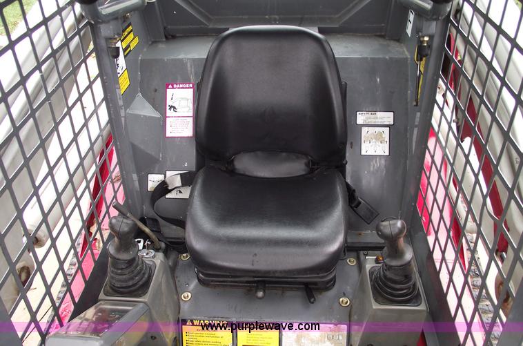 image for item 5855 2009 Takeucki TL120 skid steer