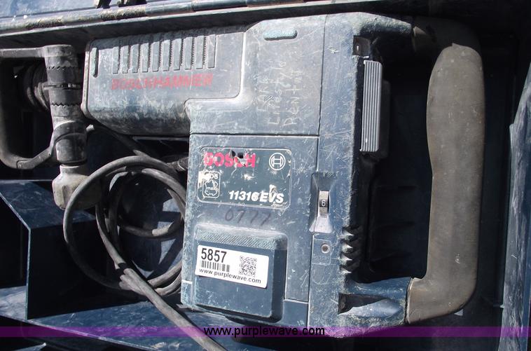 image for item 5857 Bosch 11316EVS demolition hammer