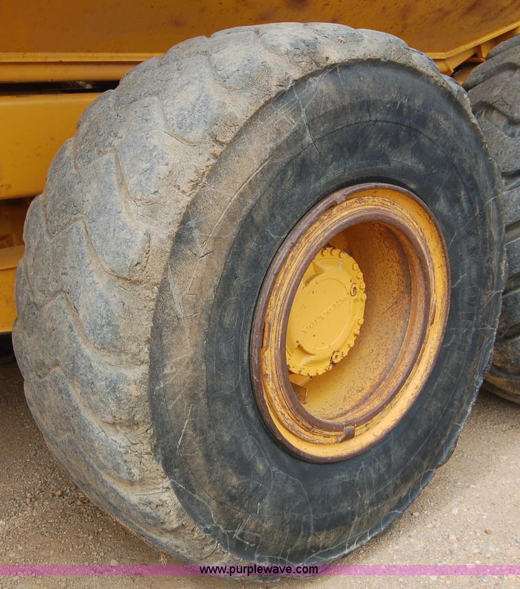 image for item 6040 1997 Volvo A30C articulated dump truck