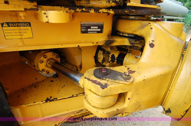 image for item 6040 1997 Volvo A30C articulated dump truck
