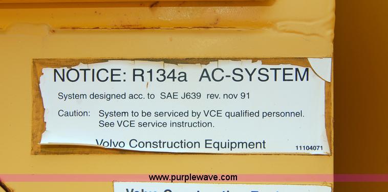 image for item 6040 1997 Volvo A30C articulated dump truck