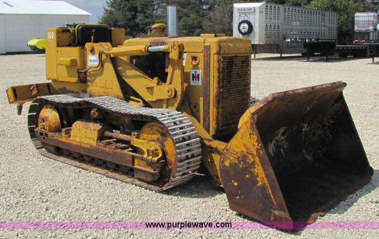 image for item 6843 International 150B track loader