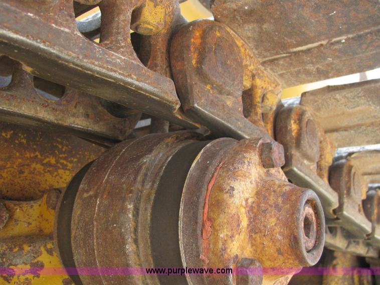 image for item 6843 International 150B track loader