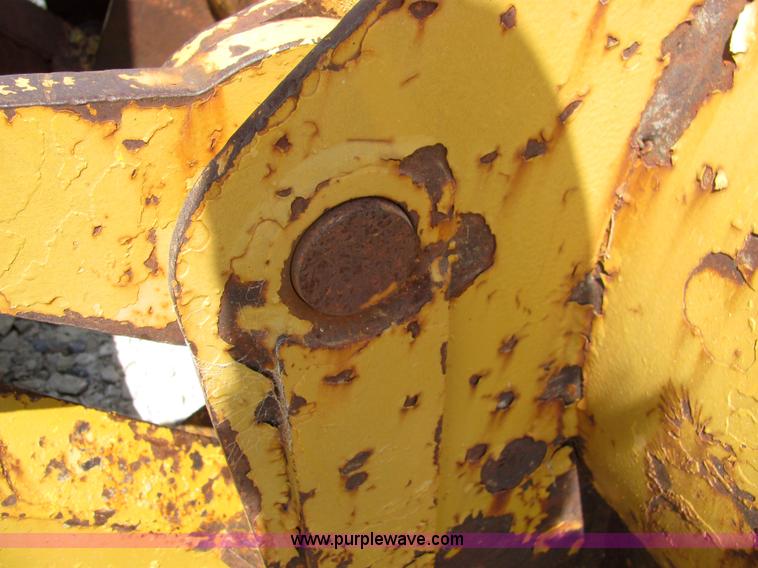 image for item 6843 International 150B track loader