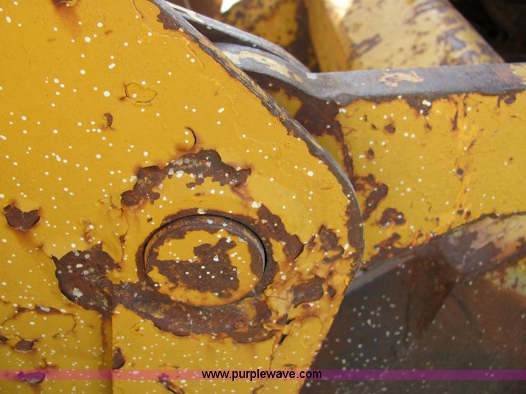 image for item 6843 International 150B track loader