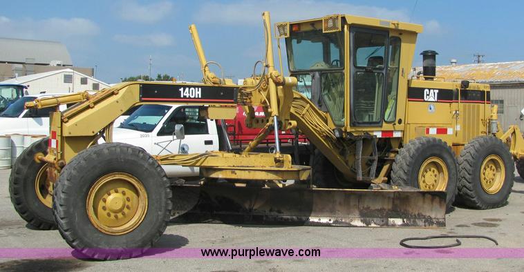 image for item 6955 1995 Caterpillar 140H motor grader