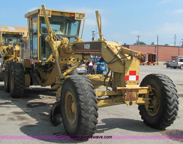 image for item 6955 1995 Caterpillar 140H motor grader
