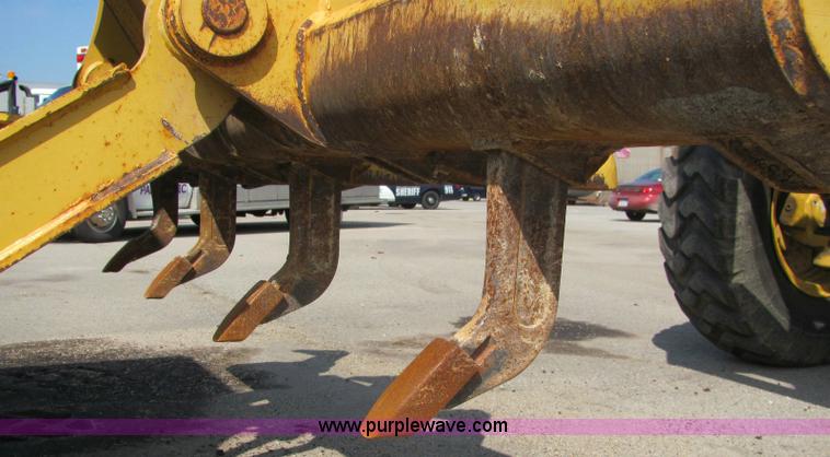 image for item 6955 1995 Caterpillar 140H motor grader