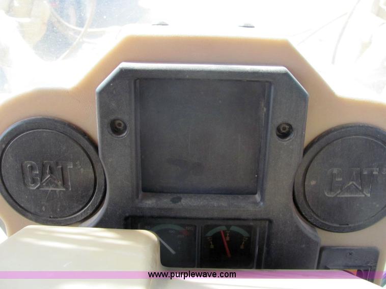 image for item 6955 1995 Caterpillar 140H motor grader