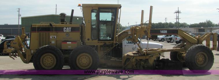 image for item 6956 1995 Caterpillar 140H motor grader